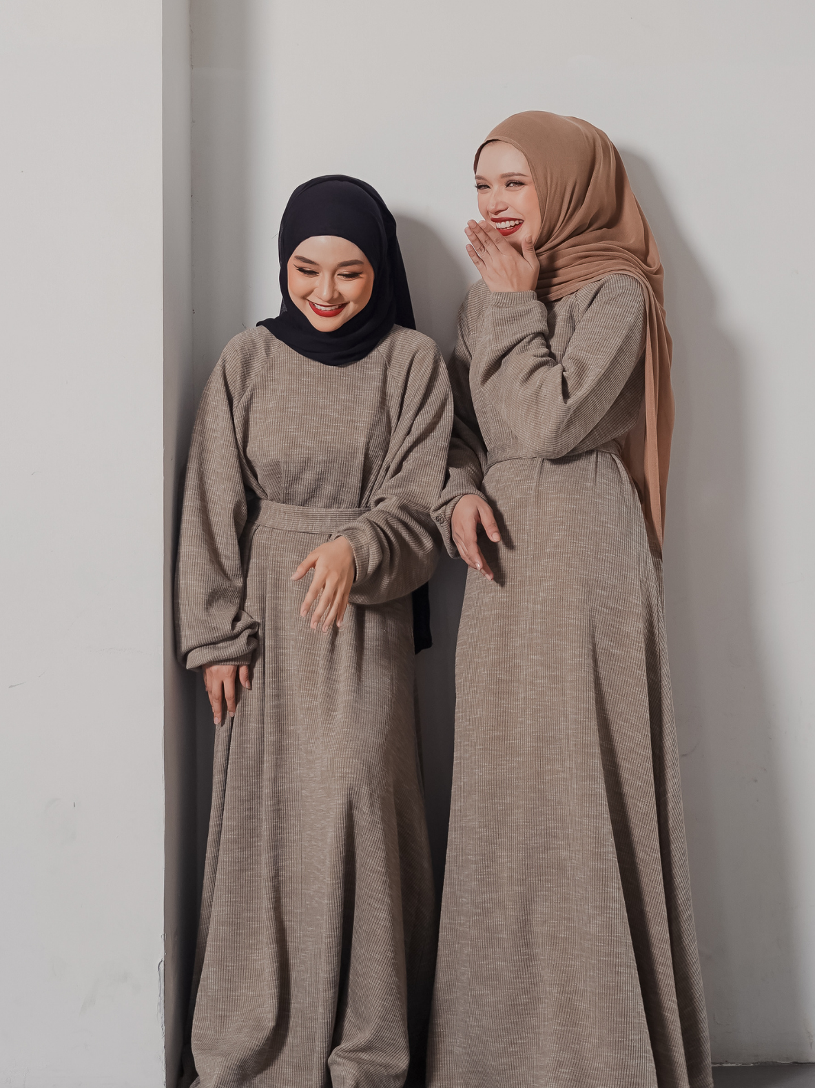 Ribbed Sweaterdress in Olive-Skinned