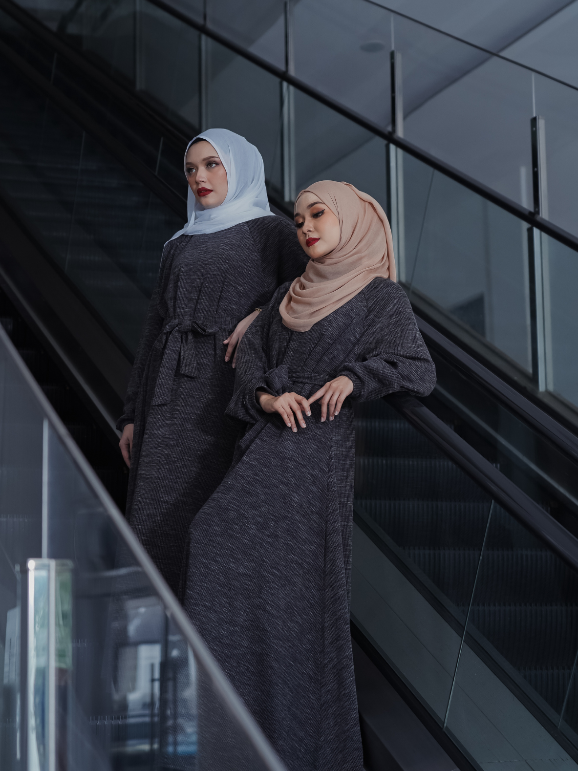 Ribbed Sweaterdress in Pitch-Dark