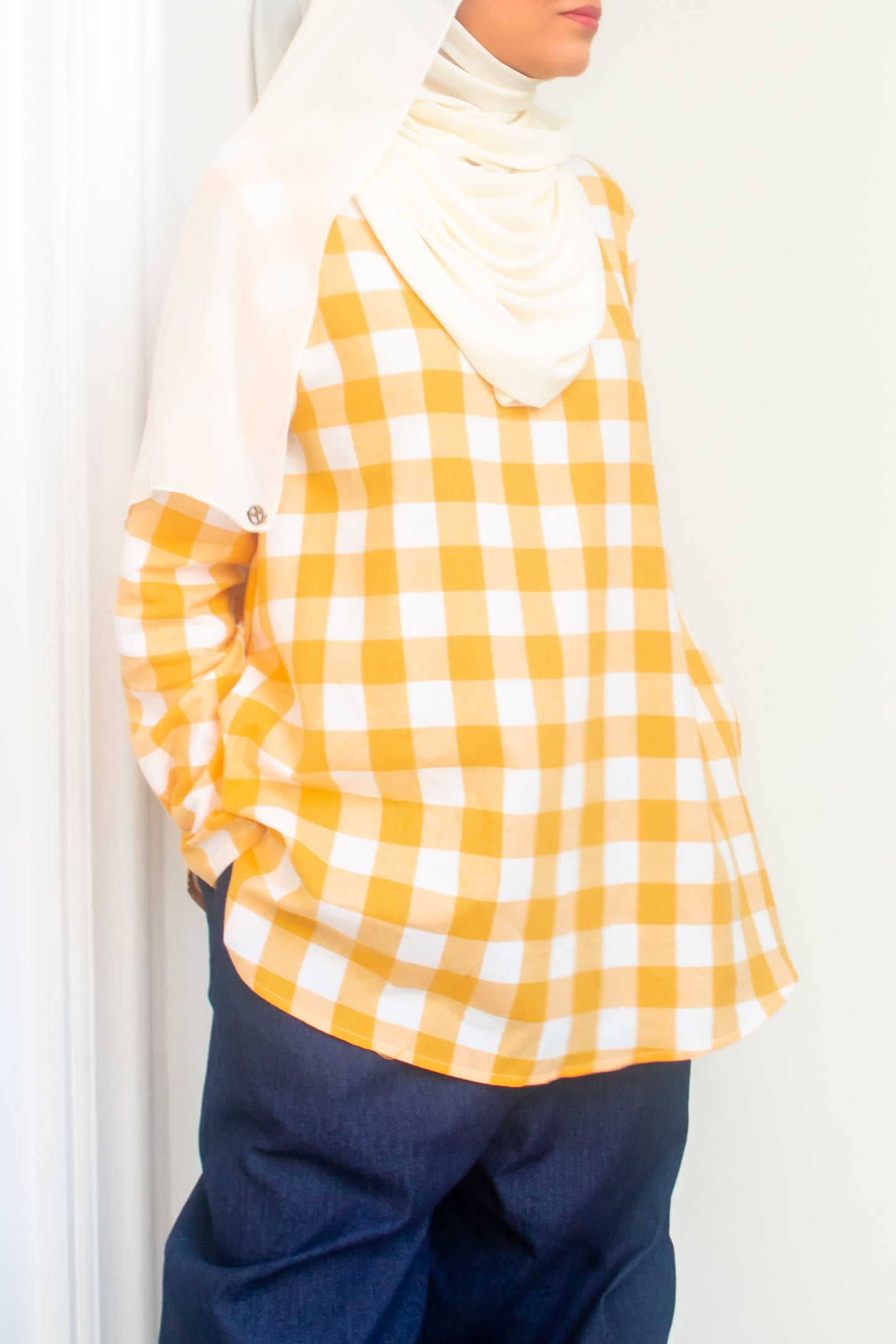 Curve Checkered Wide Top