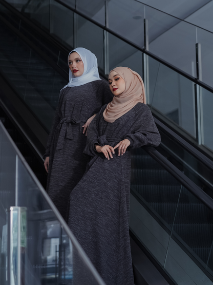 Ribbed Sweaterdress in Pitch-Dark