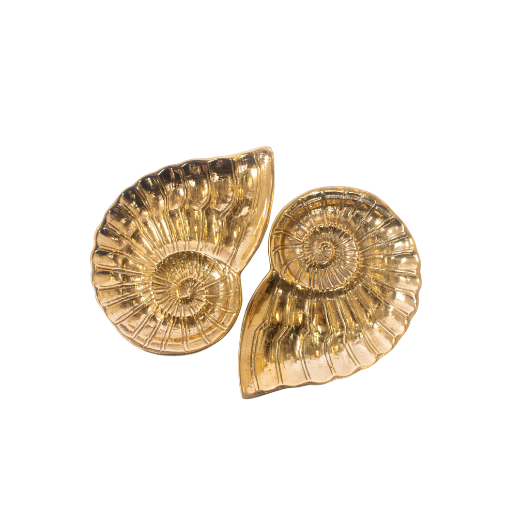 Metal Shell Dish