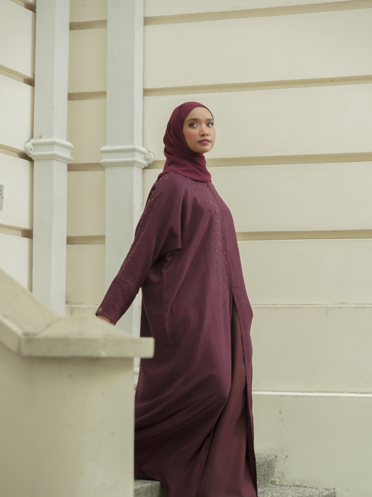 Kuwait Abaya in Ruby Red