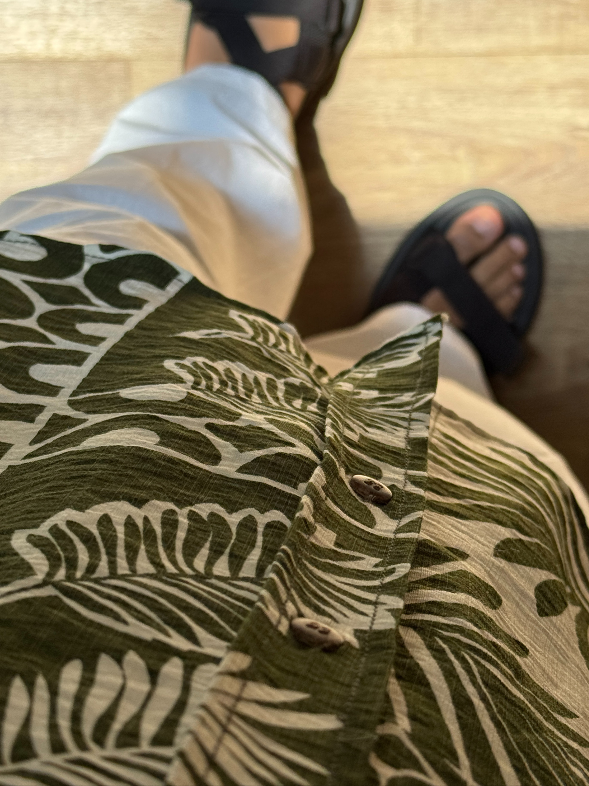 Tropical Linen Shirt in Jungle Leaf