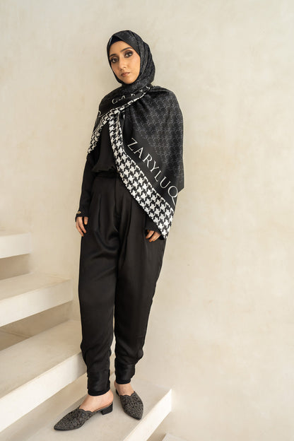 Cuffed Pants in Misty Black & Bliss White