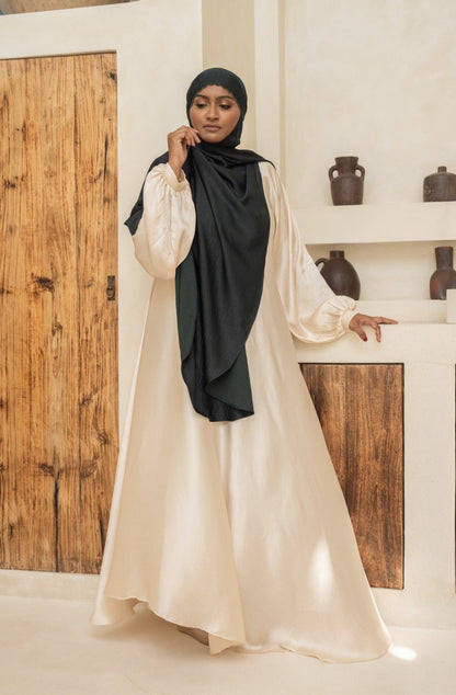 Curve Flowy Maxi Dress in Bliss White