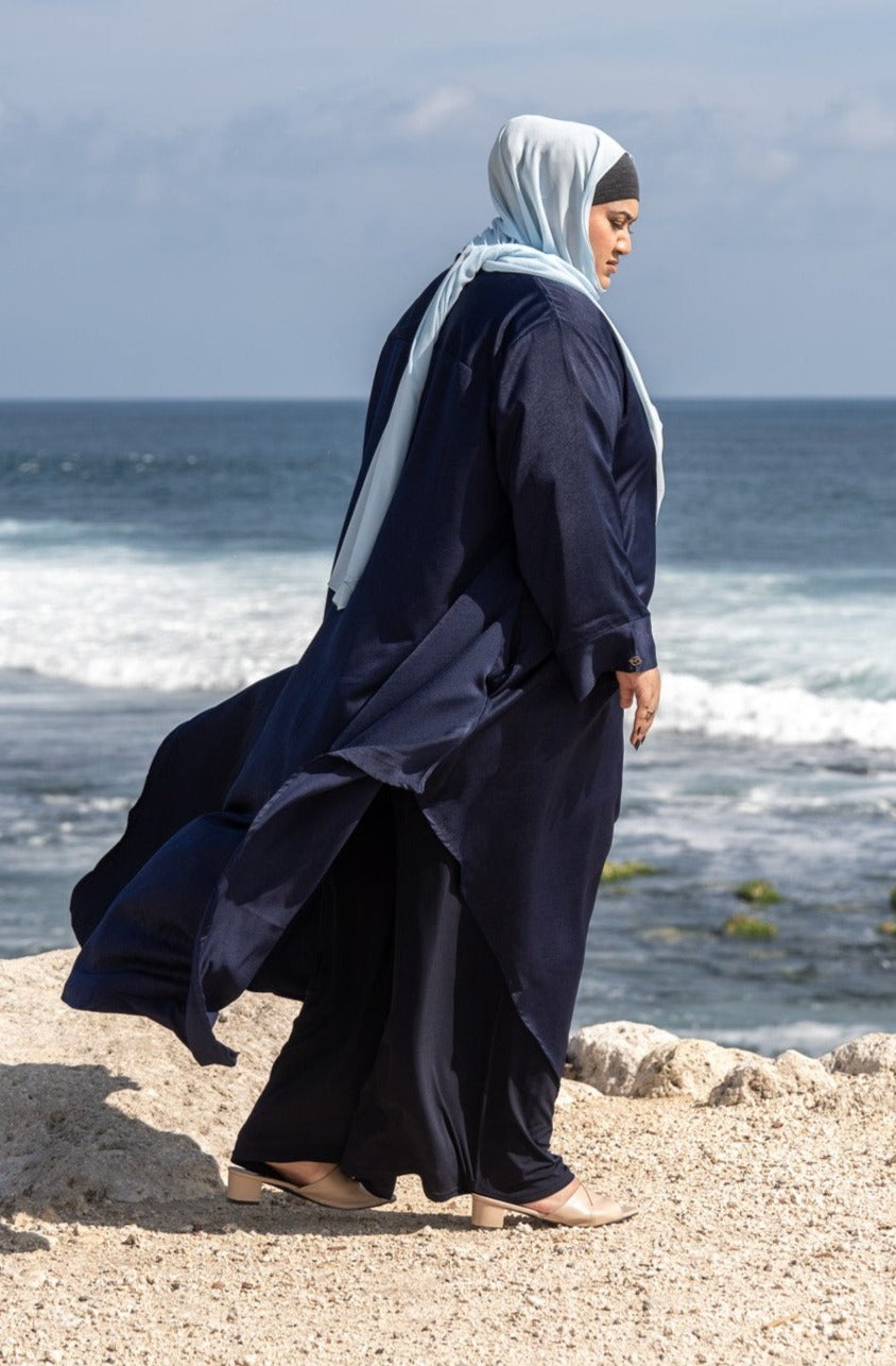 Winged Abaya in Dusty Blu and Blu Ink