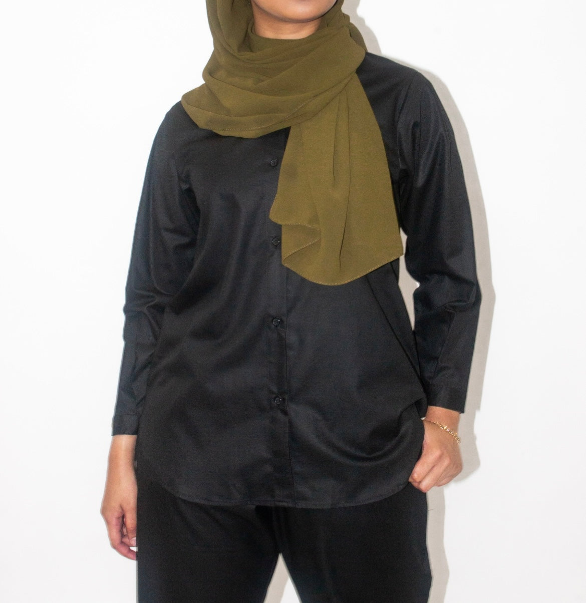Round Collared Top