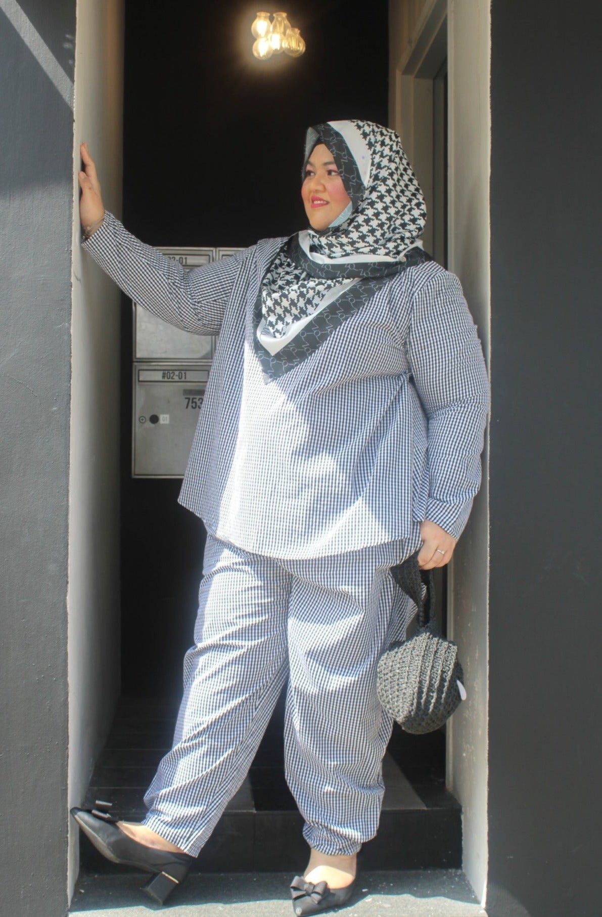 Curve Gingham Flare Top