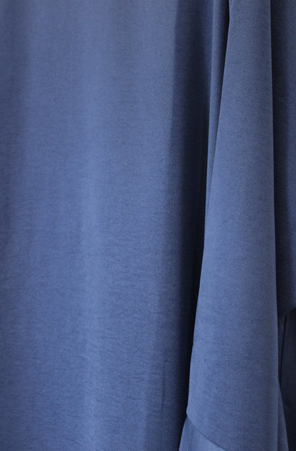 Winged Abaya in Dusty Blu and Blu Ink