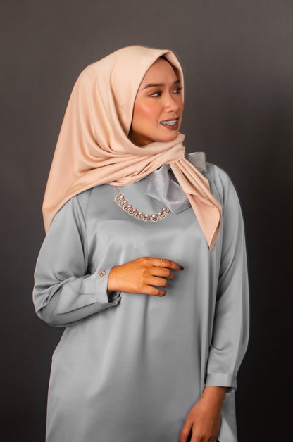 Curve Baju Kurung Top in Sea-Salt