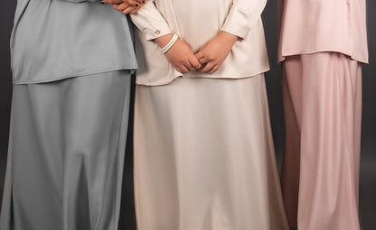 Curve Baju Kurung Skirt in Dusty Fin