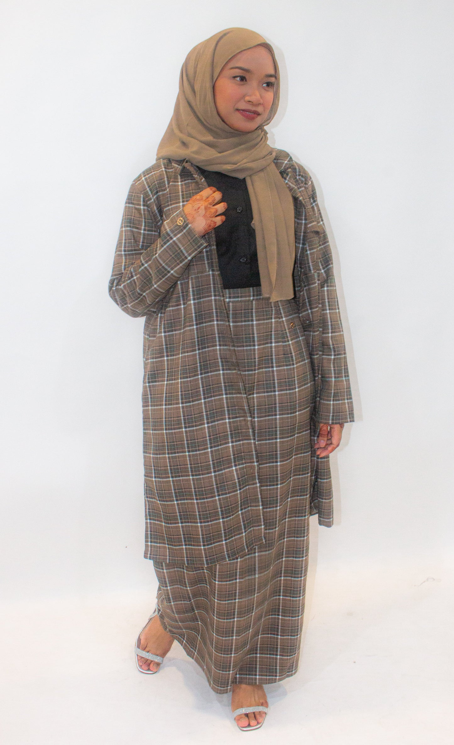 Curve Brunette Flannel Long Top