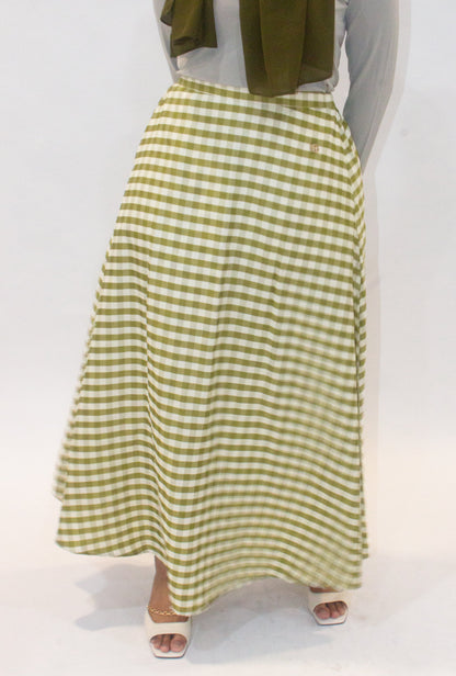 Curve Checkered Maxi Skirt