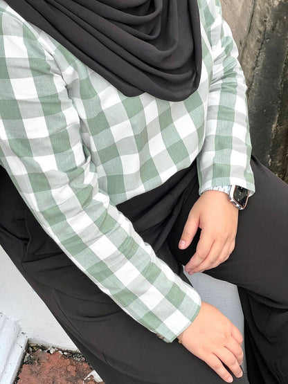 Curve Checkered Wide Top