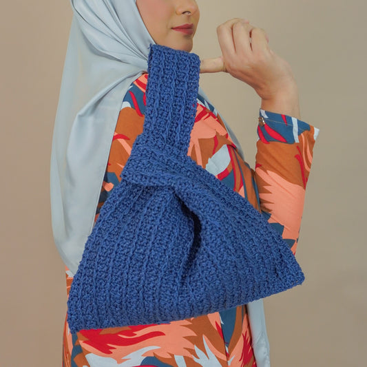 Rafia Knot Bag